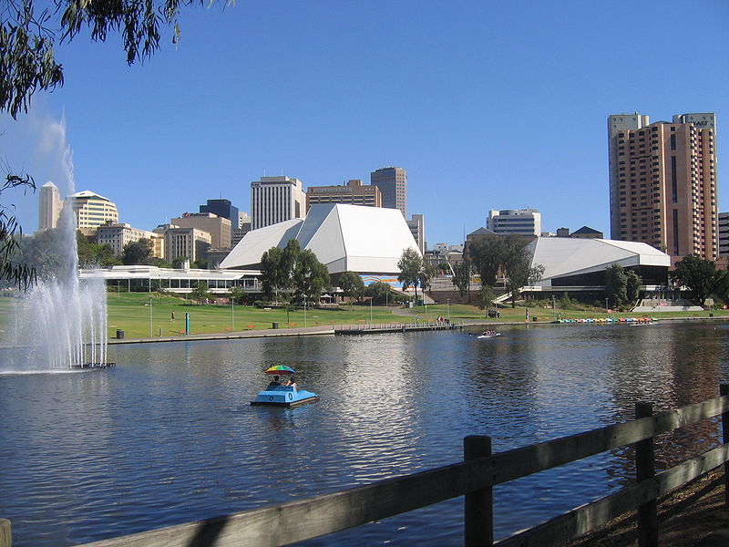 800px-Adelaide_torrensandfestivalcentre