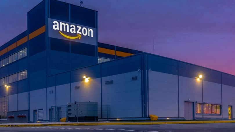 Atardecer Amazon Warehouse Polonia