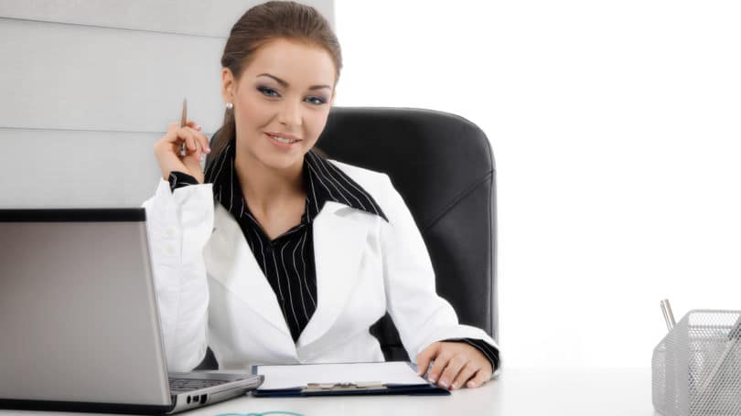 Considere el código de vestimenta laboral