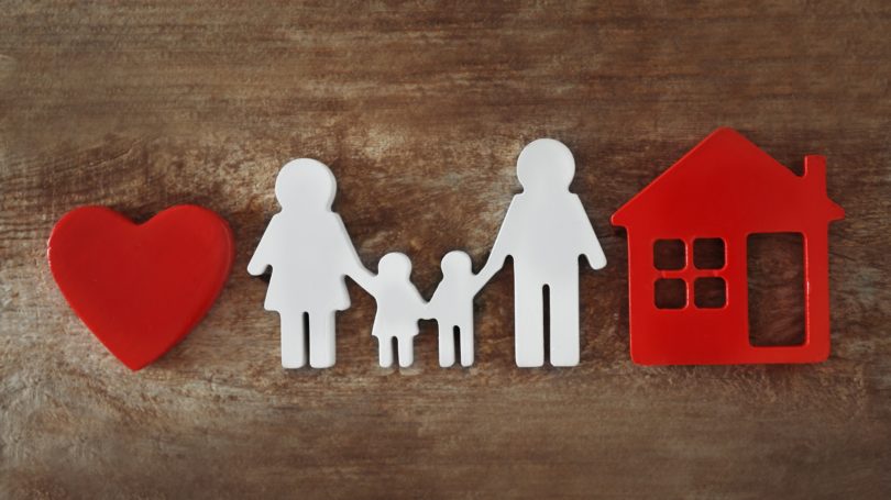 Casa de cobertura de seguro de salud médico del plan familiar