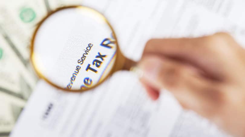 Irs Formulario de ingresos fiscales Lupa