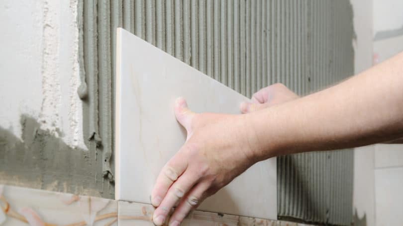 Limite los azulejos de su baño