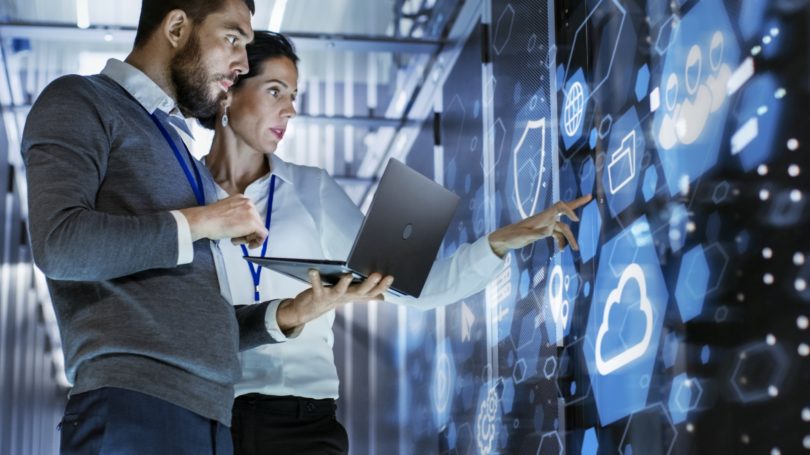 Especialista en soporte de red Computadora portátil It Cyber Security Icloud
