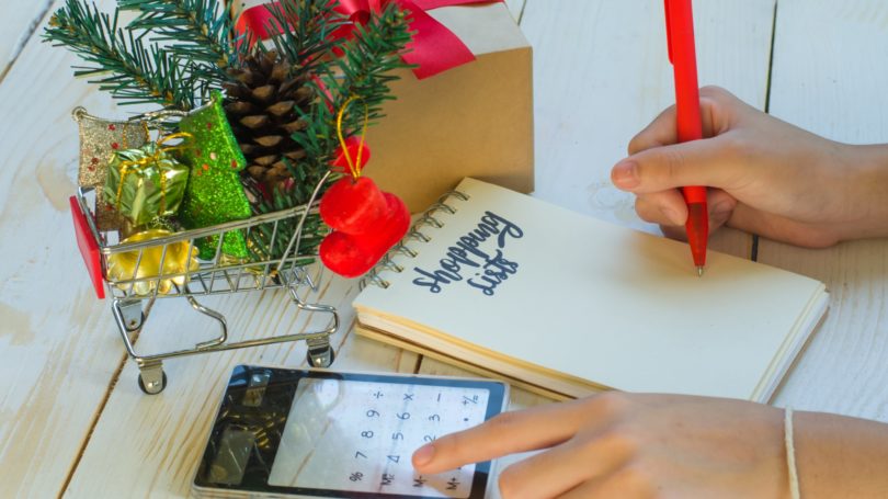 Lista de compras Calcular Presupuesto Regalos navideños Regalos