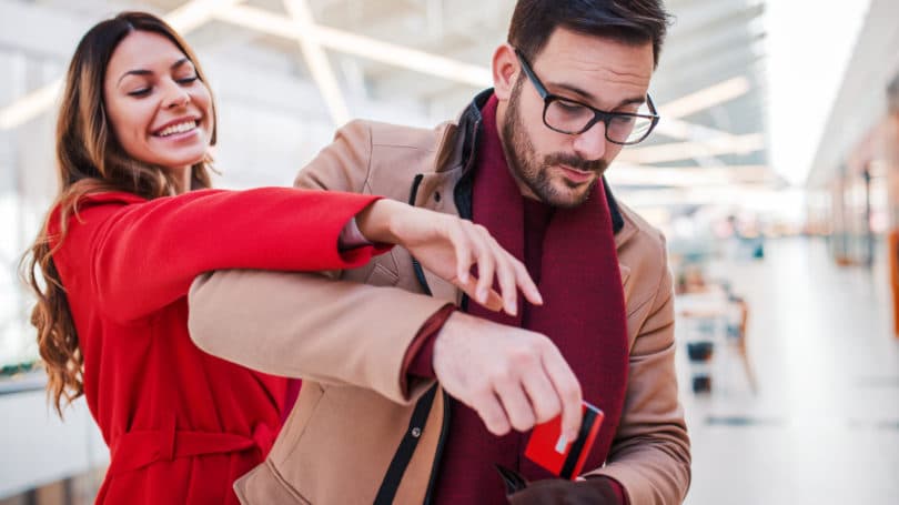 Par gastar compras con tarjeta de crédito presupuesto