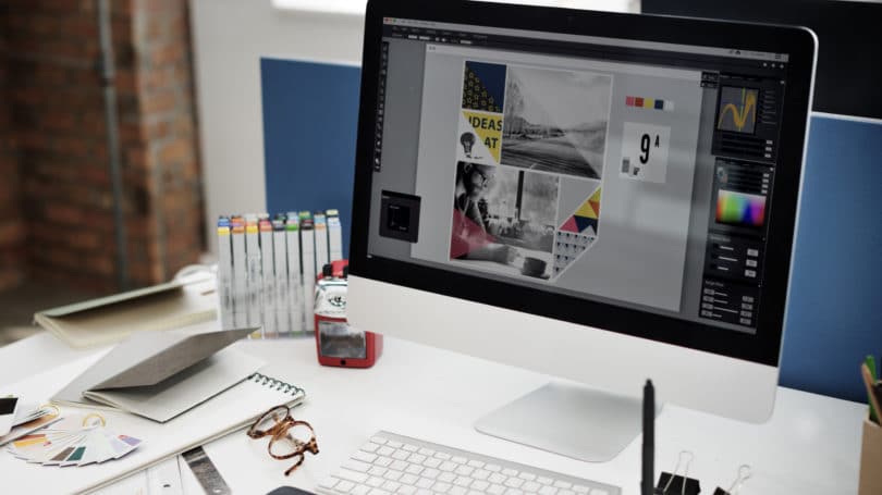 Escritorio de arte de color de computadora de diseñador gráfico