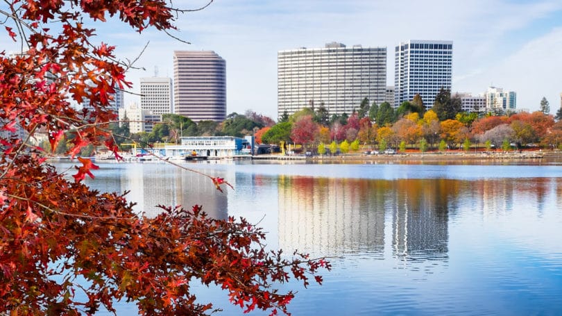 Vista del lago Oakland