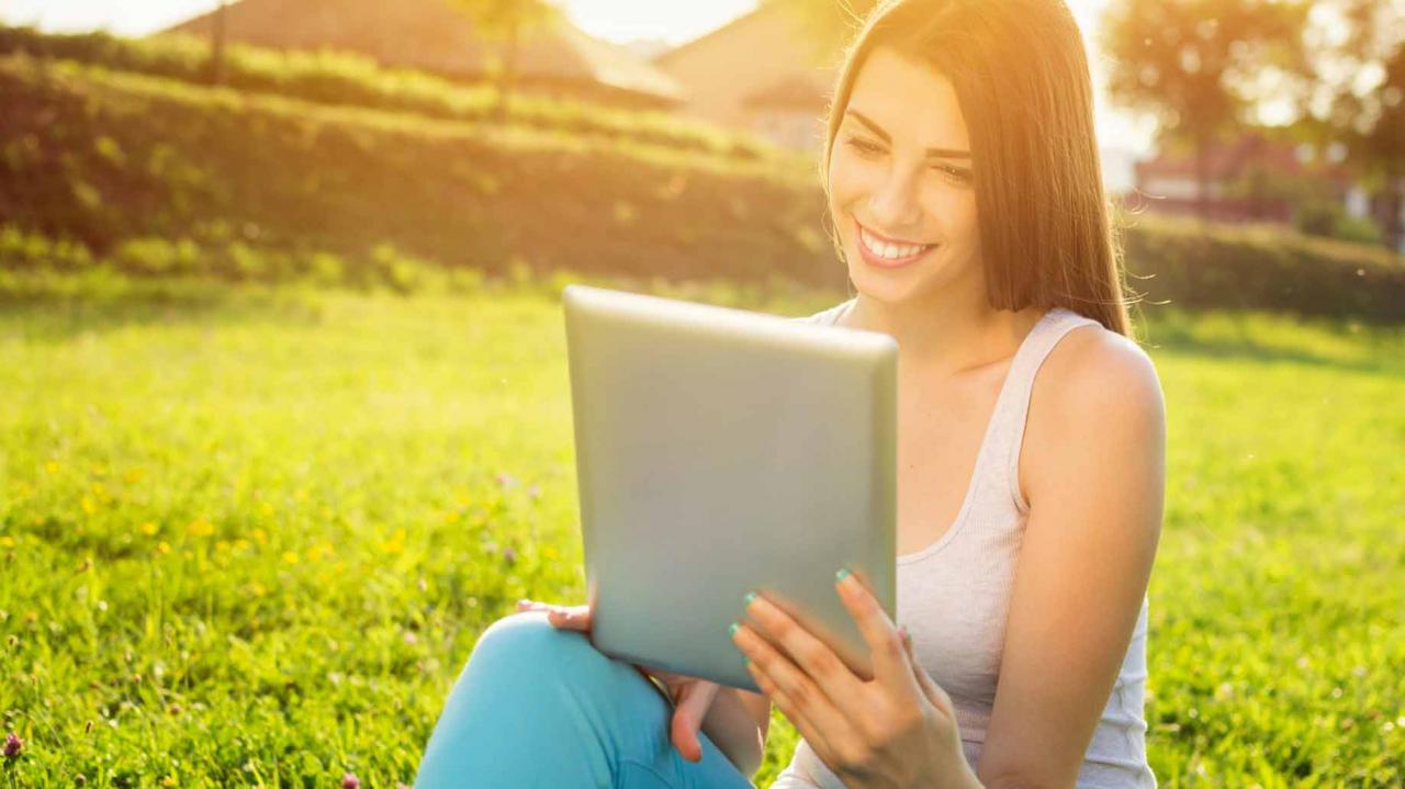 libro de la revista de la tableta de lectura