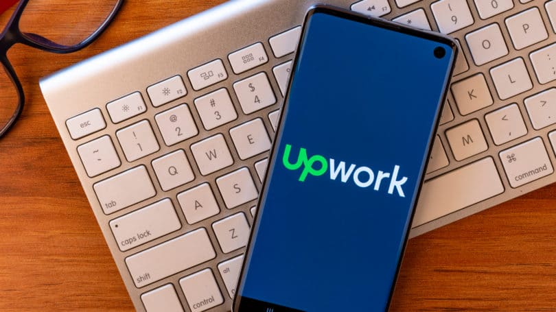 Logotipo del teléfono del teclado de la aplicación Upwork