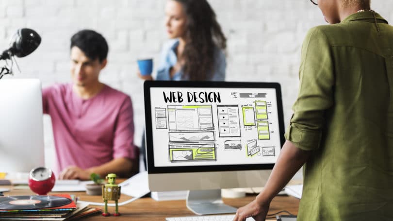 Equipo de diseñadores de diseño web gráfico de arte de escritorio