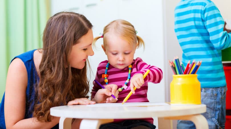 Organizar cuidado de niños niñera