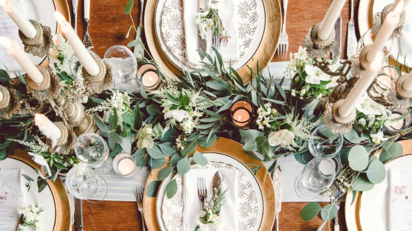 Ahorre dinero en flores de boda