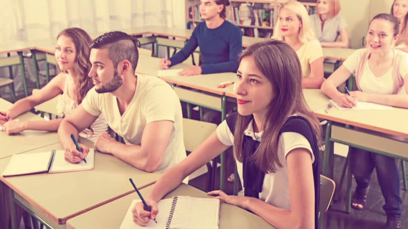 Horario de clases común de compromiso de tiempo