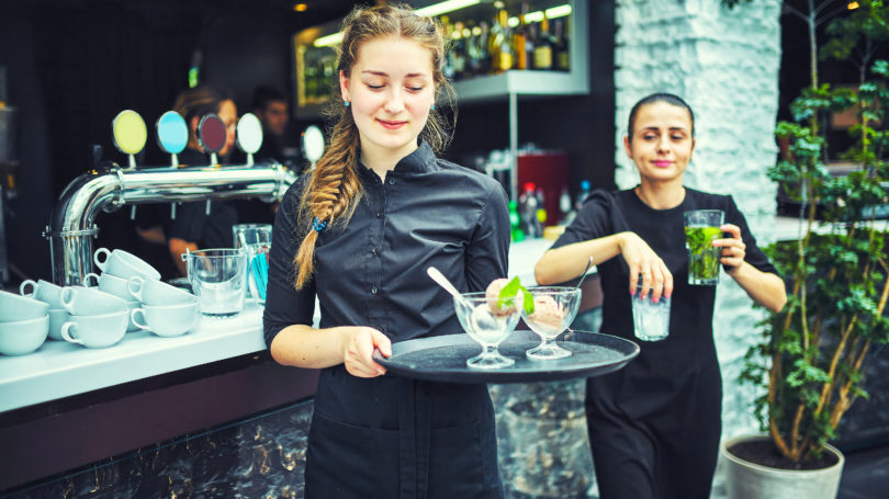 Trabajar con agencia temporal